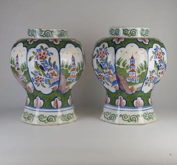 Pár barokních váz