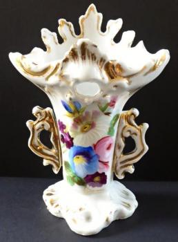 Malá porcelánová vázička, malované květy Malá porcelánová vázička, malované květy