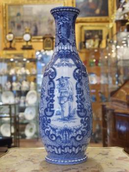 Modrá porcelánová váza